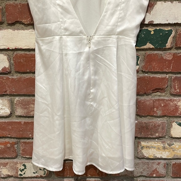 Show Me Your Mumu white satin dress size small New - Picture 5 of 8